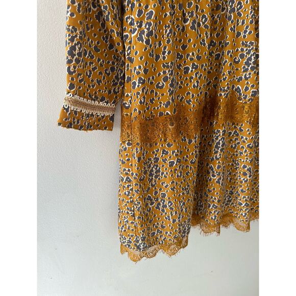 Akino Laude Dress Women’s Medium Animal Print Boho Scoop Neck Mini Tan Bohemian - Picture 2 of 8